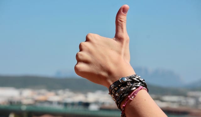 9 Creative Ways to Keep a Positive Attitude / Pixabay
