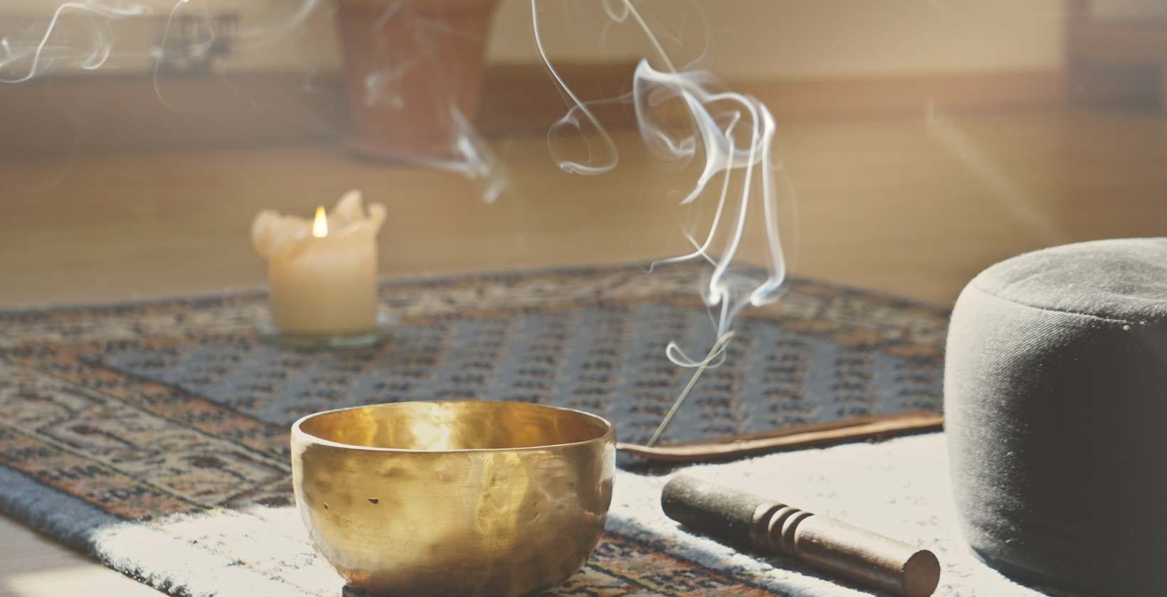 Meditation Room Ideas On A Budget / Canva