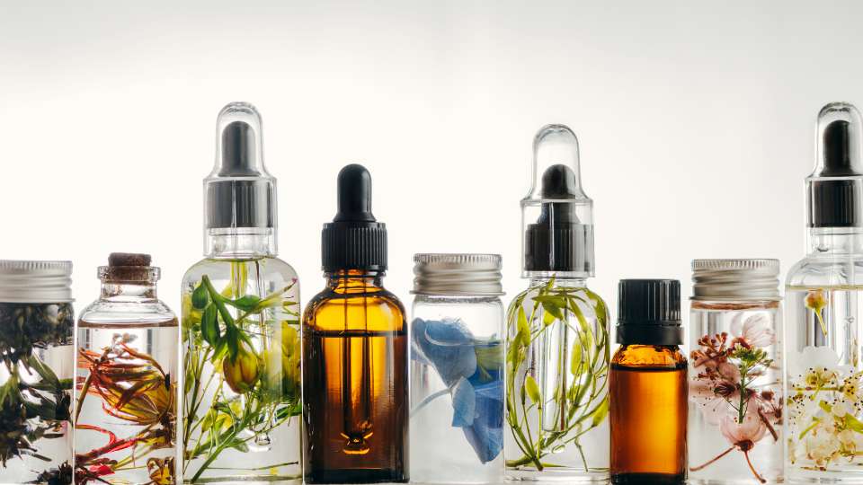 How To Choose An Appropriate Carrier Oil / Canva