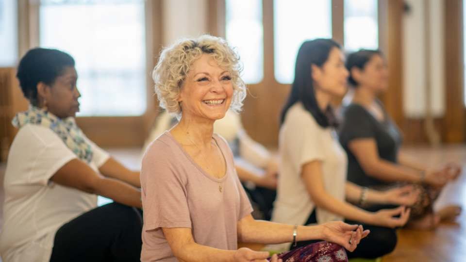 Understanding the Benefits of Yoga for Heart Health / Canva