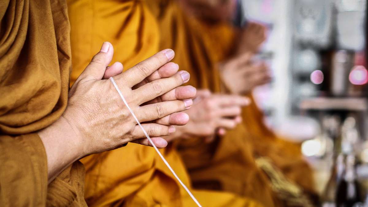 Studies on Om Chanting / Canva