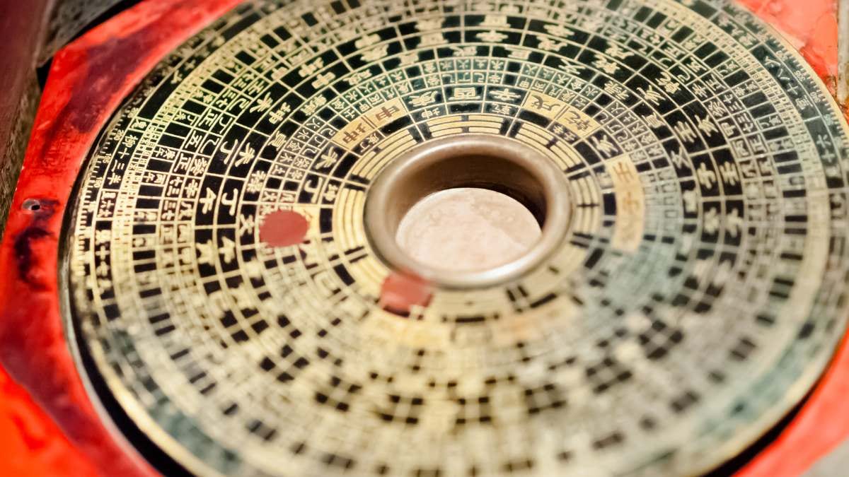 Techniques for Practicing Self-Compassion / Canva
