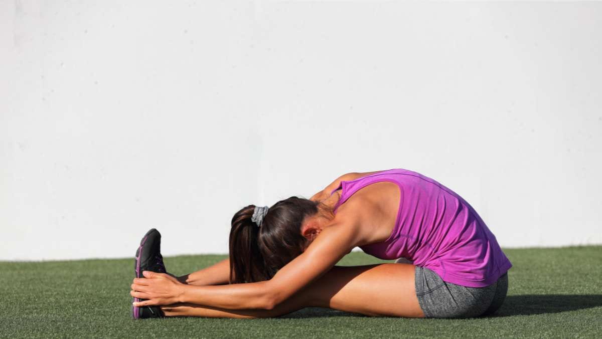 Yoga Seated Forward Fold / Canva