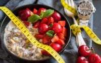 Yoga while Fasting / Canva