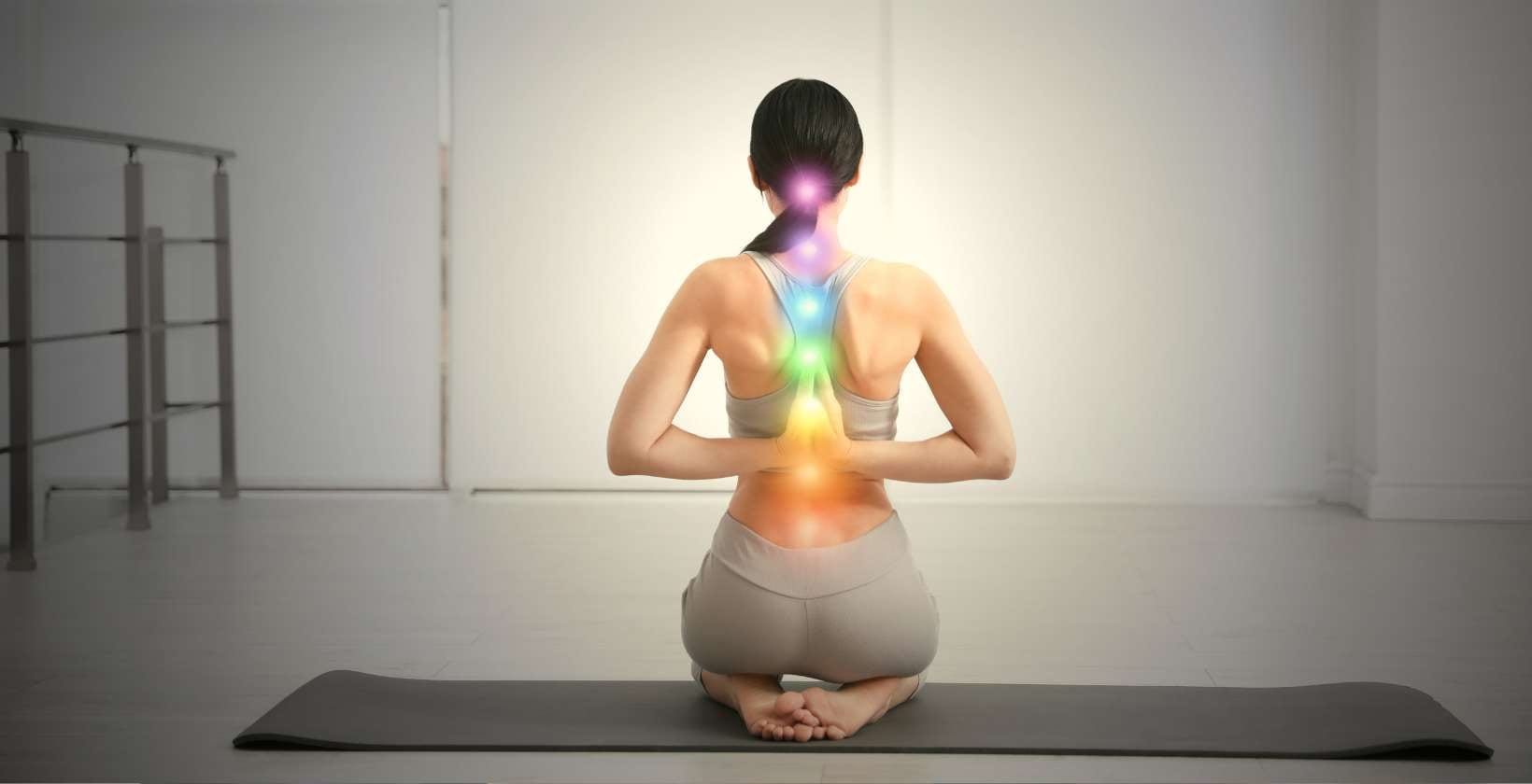 Los centros enegeticos de los chakras / Canva