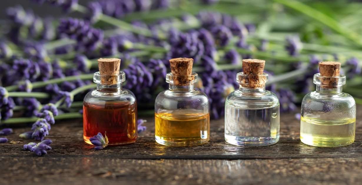 Essential Oil Blends for Heart Chakra Balancing / Canva