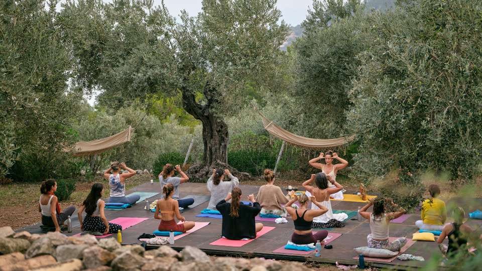 Retiro de yoga / C