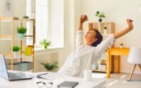Une Meditación y Respiración Pranayama / C