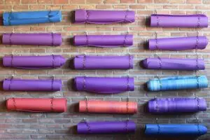Sleeping on yoga mat tips / Pixabay