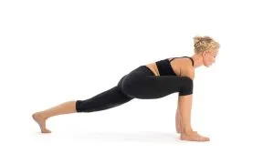 How To Prepare For Hip-Opening Lunges / Canva