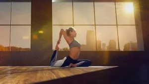Morning Yogas at Home / Canva