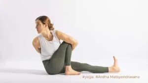 Yoga Half Lord / Canva