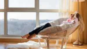 Mindfulness and meditation for restful sleep / Canva