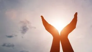 Yoga for gratitude / Canva