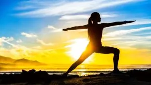 Warrior Poses for Balance and Knee Joint Strengthening / Canva