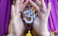 How to Chant Om / Canva
