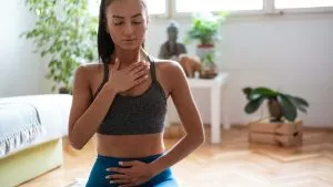 Ejercicios-de-respiracion-consciente / Canva