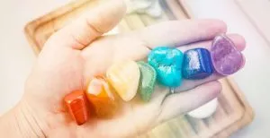 Use of Green Chakra Stones / Canva