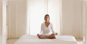 Using a Meditation Bench in Practice / Canva