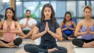 el-autocuidado-en-el-yoga / Canva