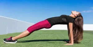 Beneficios de la postura de la plancha hacia arriba