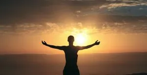 Técnicas para la Práctica Eficaz de Mantras de Autoconciencia / Canva