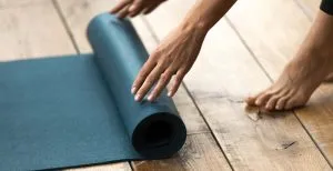 Tips For Travelling With Yoga Mat / Canva