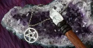 What is a Chakra Crystal Wand / Canva