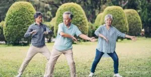Consejos de envejecimiento saludable para fortalecer su vida / C