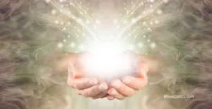 Differences and Similarities Between Reiki and Meditation / C