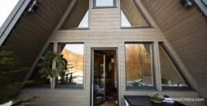 Embracing an Off-Grid Lifestyle / C