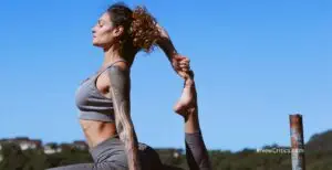 Por qué el yoga para una buena postura corporal / C