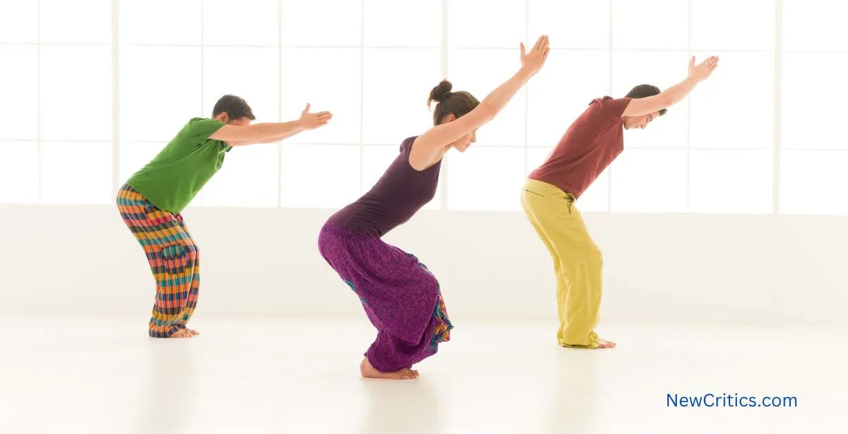 Posturas de yoga para corregir la cifosis / C