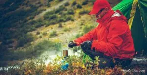 Wilderness Survival Tips to Thrive in Any Environment / C