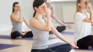 Respiración por fosas nasales alternas / C