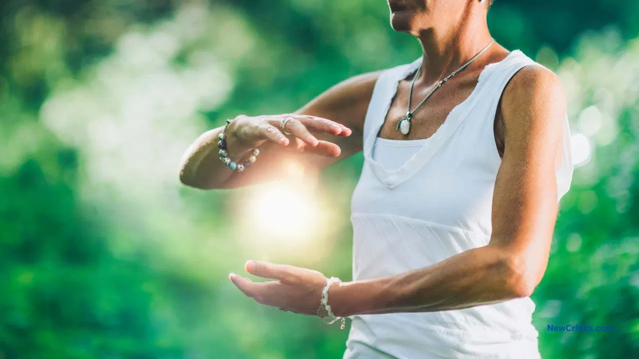 Energy Work for Holistic Wellness / C