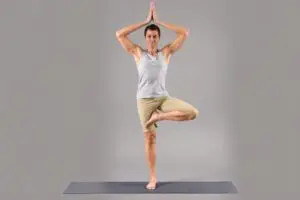 Postura del Árbol Vrksasana